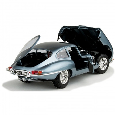 Коллекционная модель автомобиля Bburago 18-12044  1:18-Jaguar "E-type" coupe (1961) / Ягуар "Е" купе