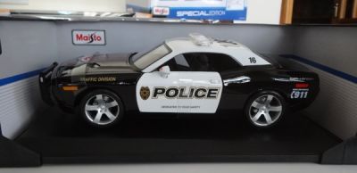 MAISTO 31365 Модель автомобиля 1:18- Джодж Челенджер полиция (2006) (Dodge Challenger Police)