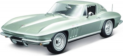 Модель автомобиля 1:18 - Chevrolet Corvette 1965 Maisto 31640