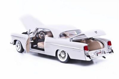 MAISTO 31897 Модель автомобиля 1:18- Крайслер 300В (1956) (Chrysler 300B)