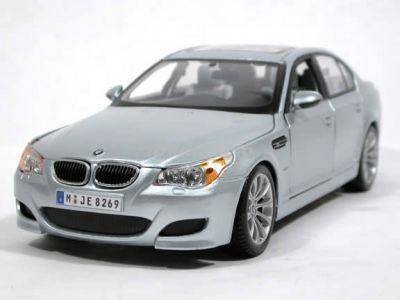 MAISTO 31144 Модель автомобиля 1:18- БМВ М5 (BMW M5)